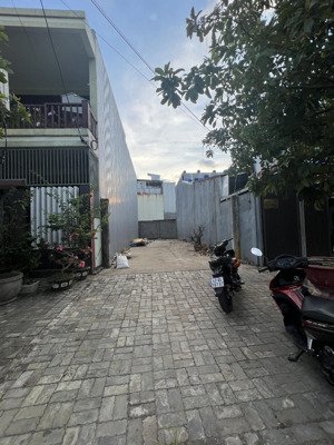 bán đất đường huỳnh lắm 10,5m lề 4,5m. làng đại học đà nẵng