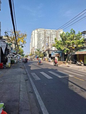 nhà mặt tiền kd phạm thế hiển , 4x15, phường 6 quận 8, chỉ 6.x tỷ. siêu hiếm gọi ngay 