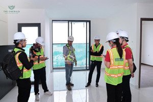 30 căn gốc 2pn 2wc the emerald 68 được hỗ trợ lãi suất 5 năm, ân hạn gốc 7 năm, tt 20% tới nhận sổ