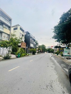 giá tốt ! mặt tiền hầm 3 tầng sân thượng _ đường bùi tá hán phường an phú _ 80m2 hoàn công đủ