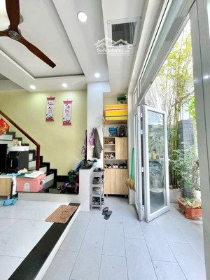 nhà tân phú 4.3x10m xây 3 tầng kiên cố, 3pn 4wc ngay lê trọng tấn gần aeon