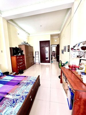 siêu hiếm. nhà ngay trung tâm quận 7. kế bên khu nam long dt: 3,8 x 17,5m nở hậu giá tốt 6tỷ