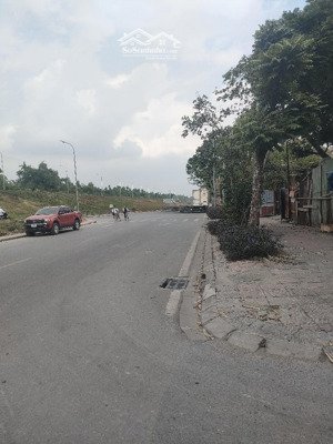 bán nhà ngọc thụy - dt 31m mt 3.5m - full nội thất - vào ở luôn