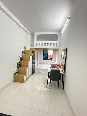 bóc tem ccmn 30-30m2 giường tầng full đồ xịn sò.tủ lạnh, bếp từ, phòng rộng thoáng tại định công hạ