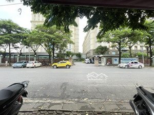 mặt phố - lô góc - măt tiền quyền lực- kinh doanh sầm uất- 3 bước ra bệnh viện tâm anh.