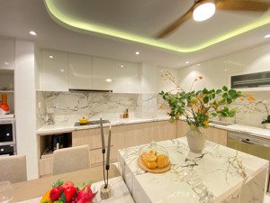 bán gấp căn hộ giá tốt nhất tại riverside residence, 12,9 tỷ vnd, 135m2 lh: hồng cẩm