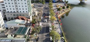 cho thuê lô góc mặt tiền trần hưng đạo- dt 375m ngang 15m- gọi đàm tiến