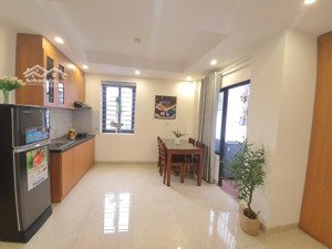 căn hộ 1k1n cao cấp 40m2 khu lê văn lương full đồ 7tr/tháng