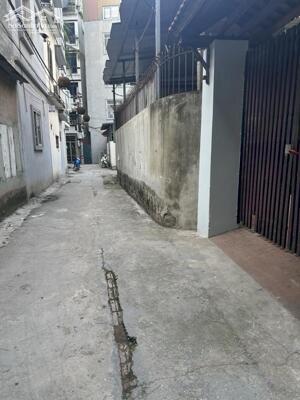 Bán nhà lĩnh nam 6 tầng long lanh hoàng mai