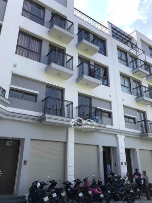 cho thuê nhà dự án the manor central park nguyễn xiển dt 75m2, 5 tầng, mt 6m nhà mới 100%. giá 30tr