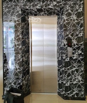 tôi cho thuê nhà mới xây, căn góc, phố thái hà, thang máy, pccc; vp, nhà hàng, kd 249m2* 8t - 83 tr