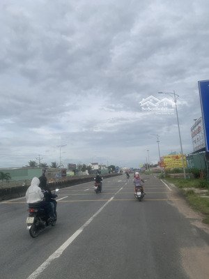 bán nhà mặt tiền kinh doanh đường quốc lộ 1a đối diện chợ hàm cường dt 8x23m pháp lý sổ giá 2,8 tỷ