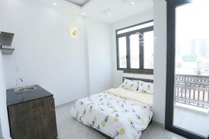 căn hộ full nội thất ban công thoáng thang máy hiện đại ngay quách hữu nghiêm tân phú