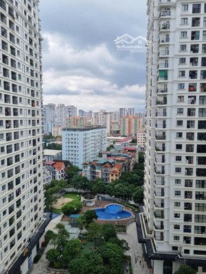 siêu hiếm iris garden chỉ nhỉnh 5 tỷ có ngay căn hộ 2pn tại trung tâm mỹ đình .liên hệ0974.9998**