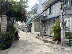 nhà đường xe tải, cạnh vạn phúc, ngang 6m