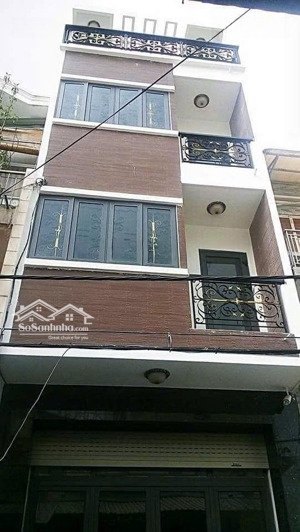 nhà chính chủ 4 tầng, gần các trường đại học, thuận tiện kinh doanh