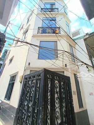 bán chdv đường cách mạng tháng 8, p11, q3 - 47m2 5 tấm - 8.5 tỷ