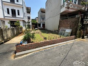 lô góc 80m- 2 mặt thoáng đất vuông đẹp sát phố ngọc chi, cách cầu nhật tân thành phố thông minh