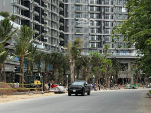 chủ nhà đi úc bán căn hộ 3 phòng ngủ sky forest ecopark view biệt thự đảo diện tích 105m2 giá 7tỷ5