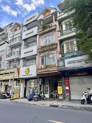 bán nhà mặt phố tại nguyễn thái bình, nhà 4 tầng , chỉ với giá 14 tỷ!