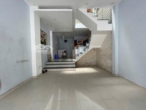 giảm 10 tỷ về giá 9 tỷ bán nhanh nhà mt chợ đo đạt - p. an khánh - quận 2. dt: 4,5 x11m (2 tầng)