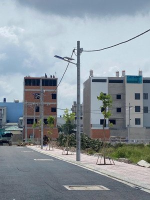 bán đất full thổ cư 4x15 giá 4.3 tỷ đường 8m thạnh xuân 22