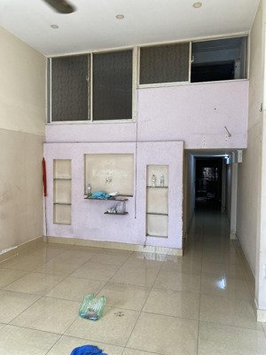 cho thuê c/c hùng vương, phường 9, quận 5 (lầu 2, thang bộ).