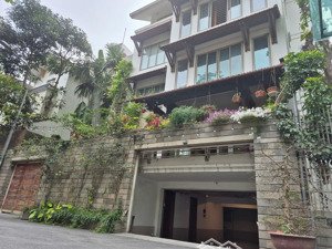 biệt thự vườn đào, tây hồ, hà nội, 238m2, 6 tầng, giá 128 tỷ, đất địa linh sinh nhân kiệt