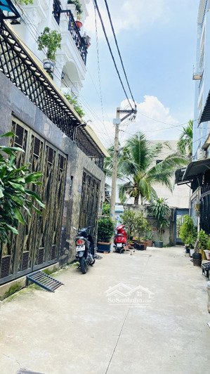 bán lô đất giá tốt khu vực đường hiệp bình. phạm văn đồng. hẻm ô tô. khu nhà lầu. sổ hồng sạch đẹp