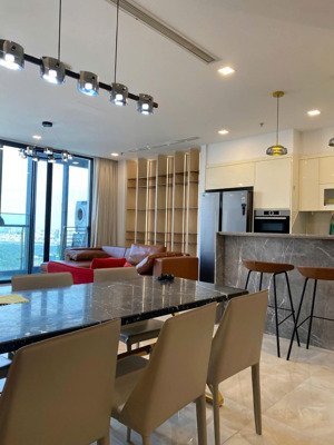 cho thuê 4pn full nt cao cấp, vinhomes golden river, giá 78tr/th, lh mr vương