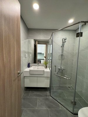 em chủ nhà cần cho thuê stu 26m2 full đồ nhà mới nhận chỉ việc xách vali vào ở