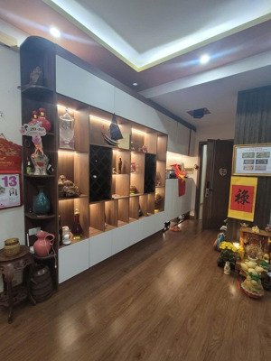 tôi cần bán gấp chung cư fodacon bắc hà 85m2, 2 ngủ, 2 vs chỉ 5.35 tỷ. lh 