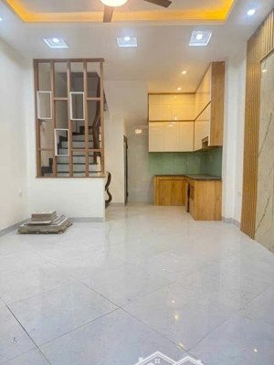 nhà cực đẹp - mới - full nội thất - an sinh tốt - yên tĩnh