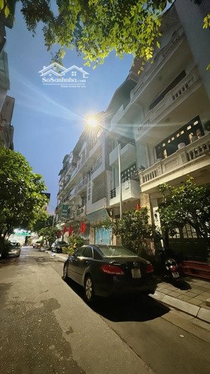 bán nhà ngõ 28 .sn 17 xuân la. diện tích 59m mt 4.5m 4 tầng. nhỉnh 20 tỷ