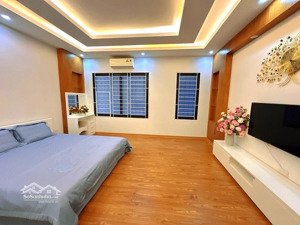 nhà đẹp phố dương quảng hàm, 2 thoáng, cạnh cv nghĩa đô và 2 trường đại học, 11.5 tỷ