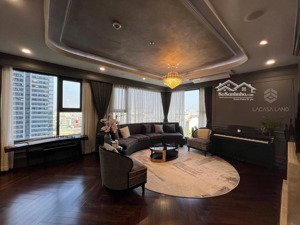 chủ cần bán gấp chcc central plaza,tân bình dt 71m2,2pn 2wc giá 5tỷ sổ . lh: hương