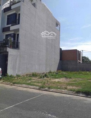 chủ ngộp gửi bán lô đất tại phạm hùng, 90m2, sổ hồng riêng