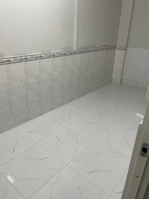 cần bán nhà cấp 4 mặt tiền đường nhựa xe ô tô