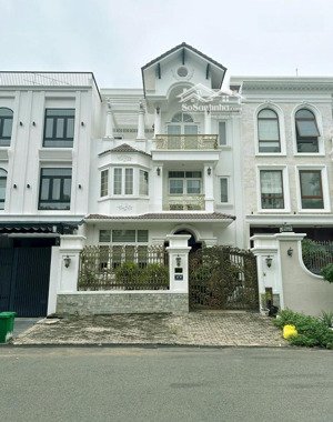 bán biệt thự nam đô - phú mỹ hưng - q7 diện tích : 8x17,2m2 mặt tiền đường lớn bán : 50 tỷ