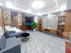 bán nhà lĩnh nam 6 tầng xây mới full nội thất ở luôn,giá 7.05 tỷ.