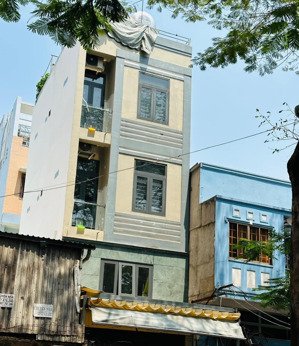 bán nhanh nhà vũ tùng - 5 tầng - 48m2 cn 37m2 - nhà mới nội thất cao cấp - giá rẻ