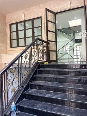 cho thuê nguyên sàn - nguyên tầng - mặt bằng ở cityland park hills gò vấp giá chỉ 12tr/tháng