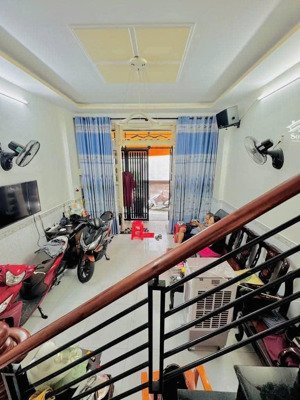 bán nhà hẻm 6m 127/ ba vân, p14 tân bình (4*10) 4 tầng, chỉ 8,6 tỷ?