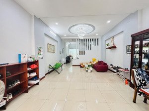 nhà đẹp ngang 5m dài 19m. hẻm nhựa 7m thông ra đường kênh tham lương