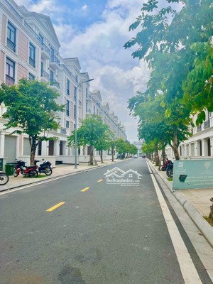 bán căn nhà phố 126m2 tại đại đô thị vinhomes grand park giá 20,7 tỷ