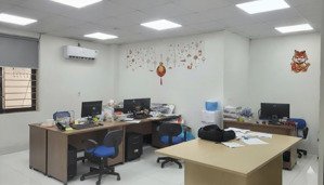 văn phòng 40m2 - 70m2 - giá 7 triệu/tháng. miễn phí gửi xe, bảo vệ, thang máy, có vat