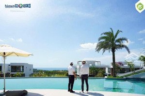 bán nhà phố 7x30 trực diện biển và sân golf- tặng hồ bơi .lh: thúy nga