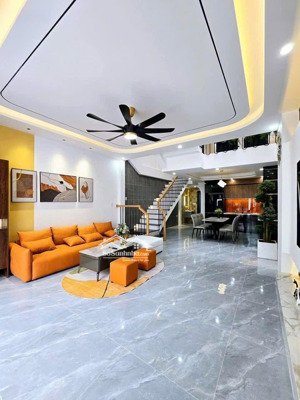 lô 3 thoáng, nhà phố thái thịnh, ô tô đỗ cổng, ngõ thông kinh doanh, gần mặt phố, dt 43m2* 5t