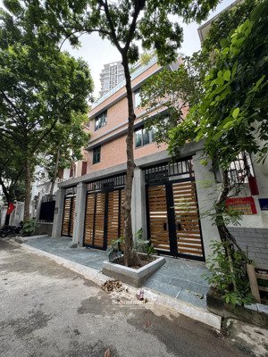 biệt thự lô góc 3 mặt ngõ ôtô tránh - vừa ở vừa kd - nội thất nhập khẩu - 125m2 - mt 7m nhỉnh 41tỷ