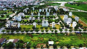 đón sóng khởi công 4 tòa chung cư với 1076 căn hộ. bên e ra hàng 1 lô ngay sát chân chung cư